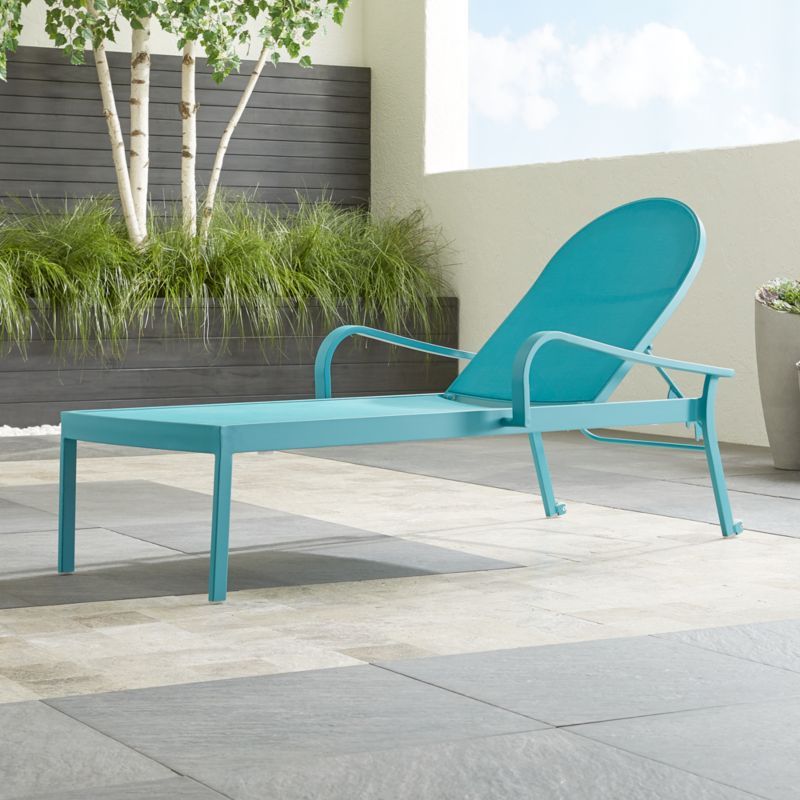 Crate and barrel cheap pool lounge chairs