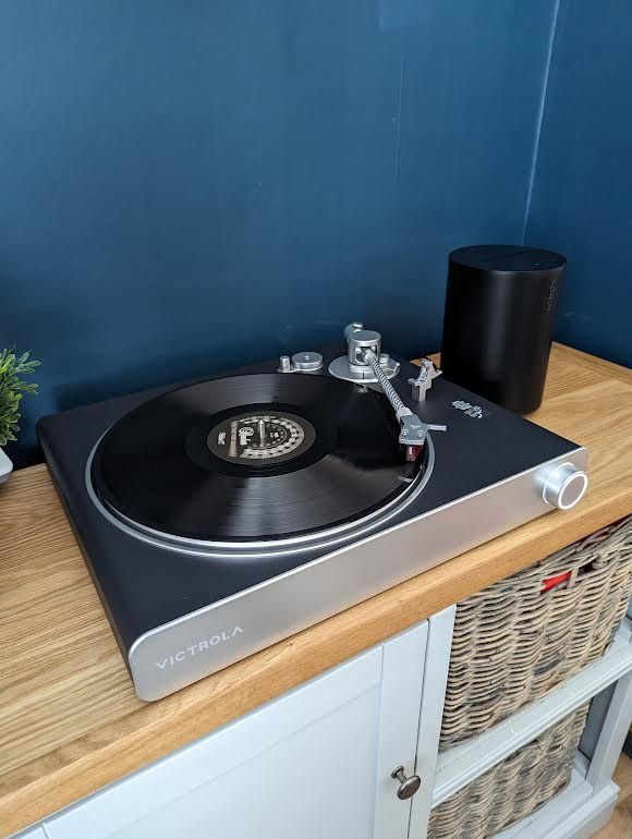 Modern record best sale player with speakers