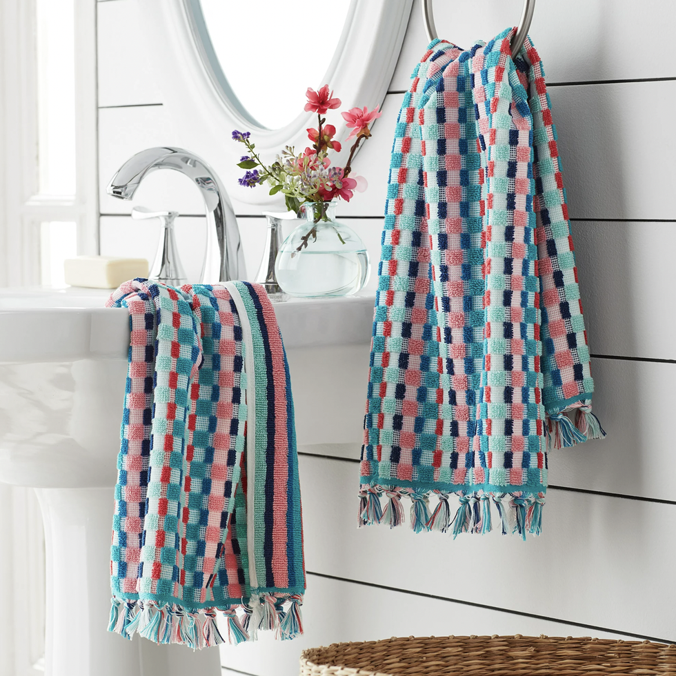 The Pioneer Woman Dotted Stripe 2-Pack Cotton Hand Towel 