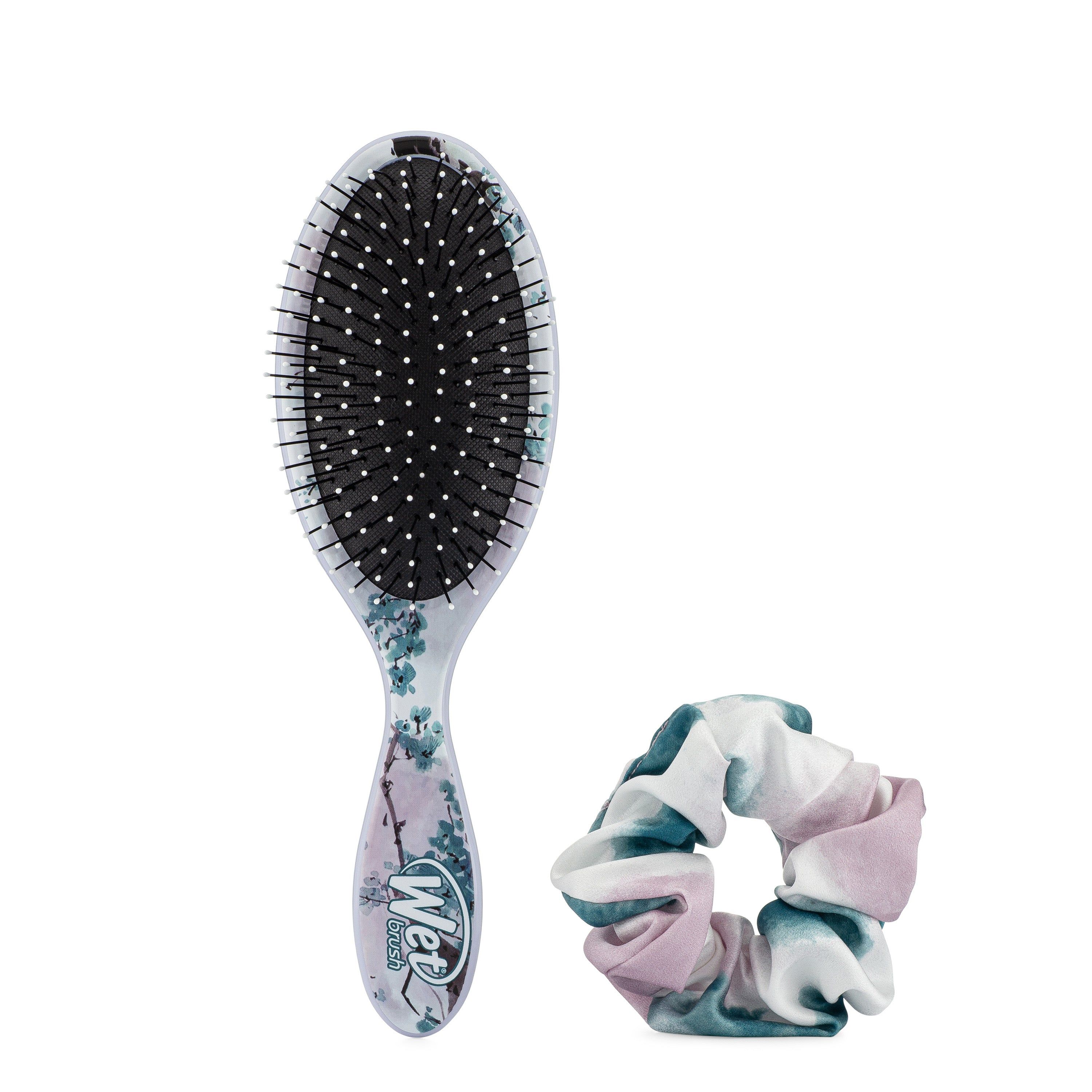 Get The Best Hair Brushes To Style Anywhere Anytime