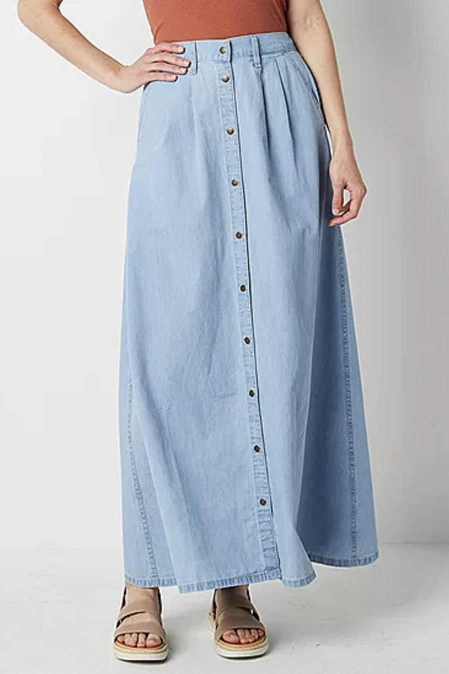 Stylish Maxi Skirt Outfits Start at Lulus  Affordable, On-Trend Women's Maxi  Skirts