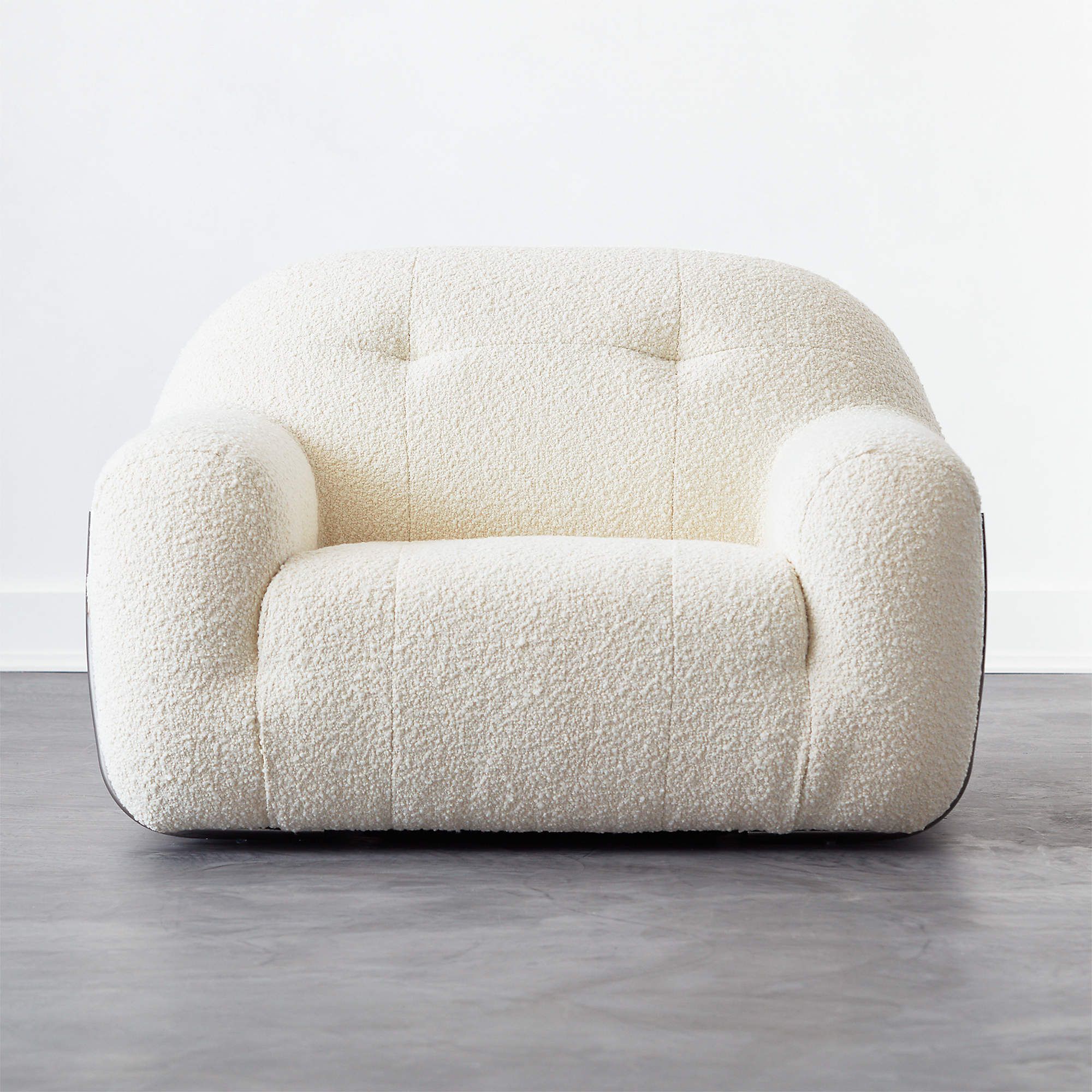 Boucle arm online chair