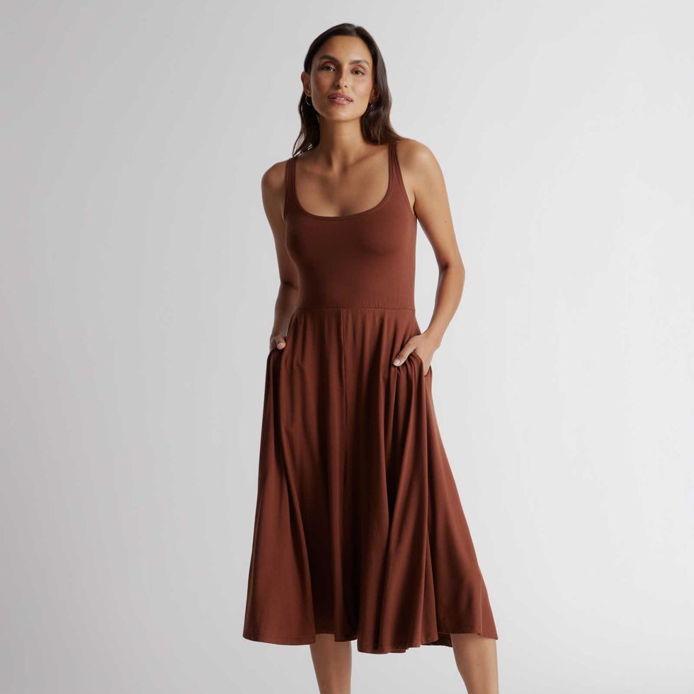 The 14 Best Dresses for Fall Travelers Who Value Style and Comfort
