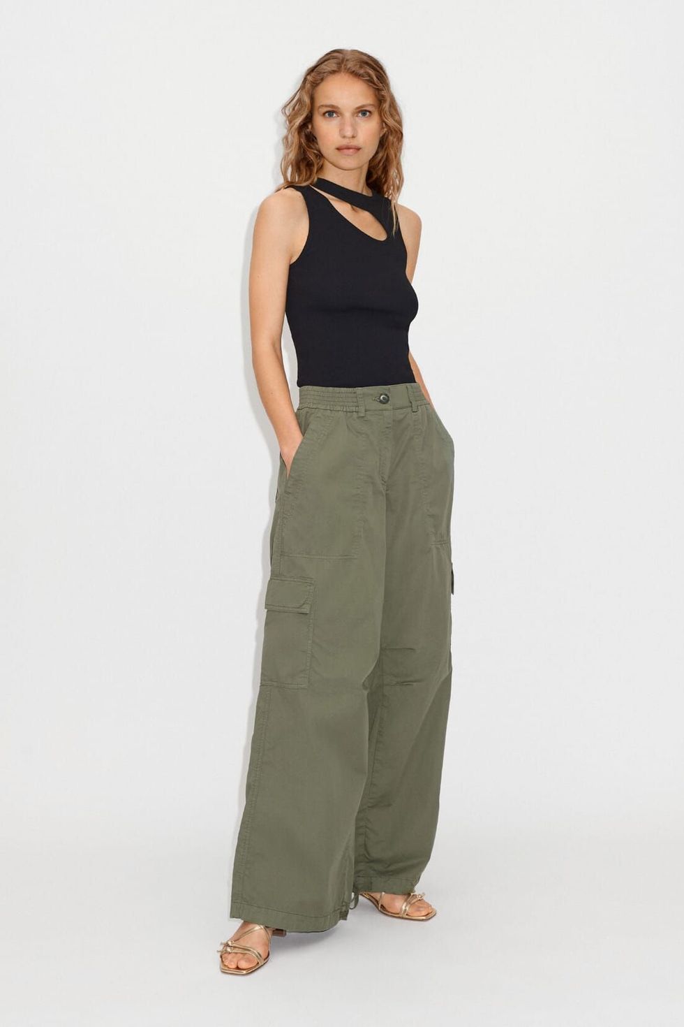 Relaxed Low-Rise Cargo Trouser