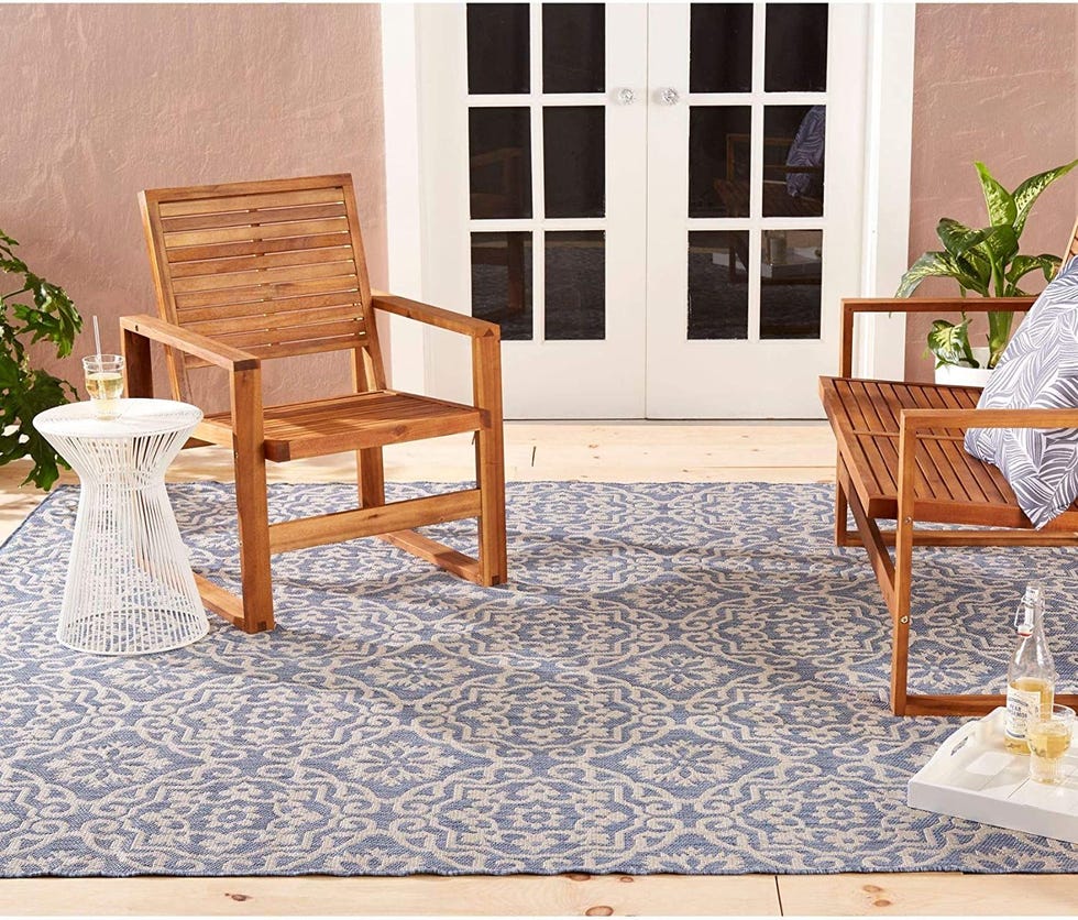 Is Having a Major Sale on Outdoor Area Rugs