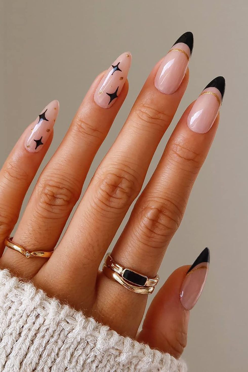20 Swirl Nail Designs That Leave Us Spinning