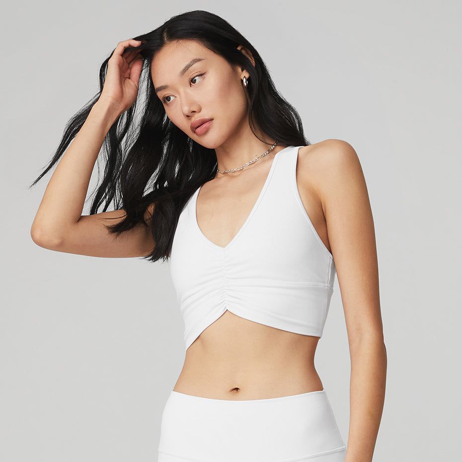 The Ultimate Guide to Choosing the Perfect Nursing Sports Bra – Nest and  Sprout