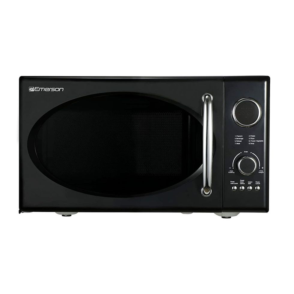 0.9-Cubic-Foot 800-Watt Black Retro Microwave Oven With Grill