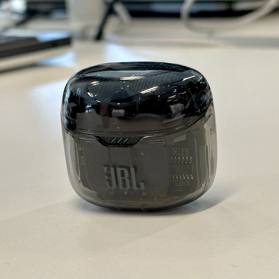 JBL's traditional fall product portfolio includes three hot new AirPods  alternatives - PhoneArena