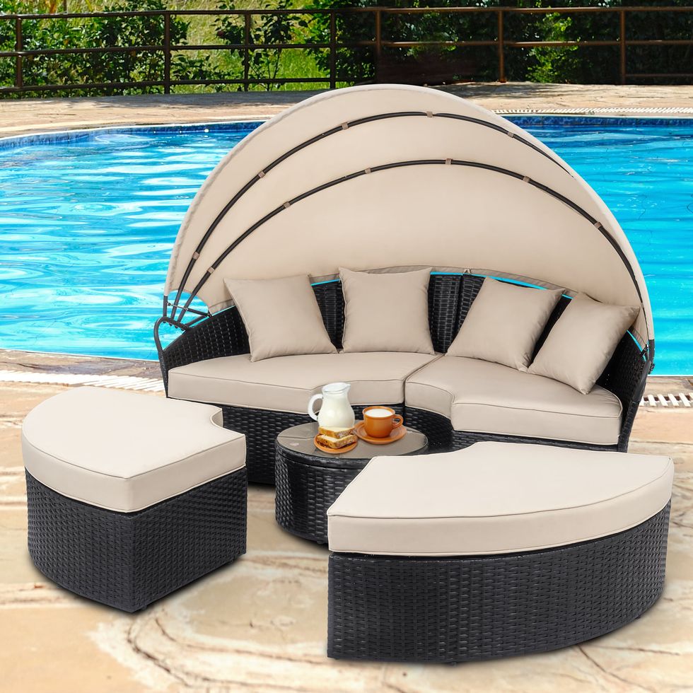 Round Daybed with Retractable Canopy