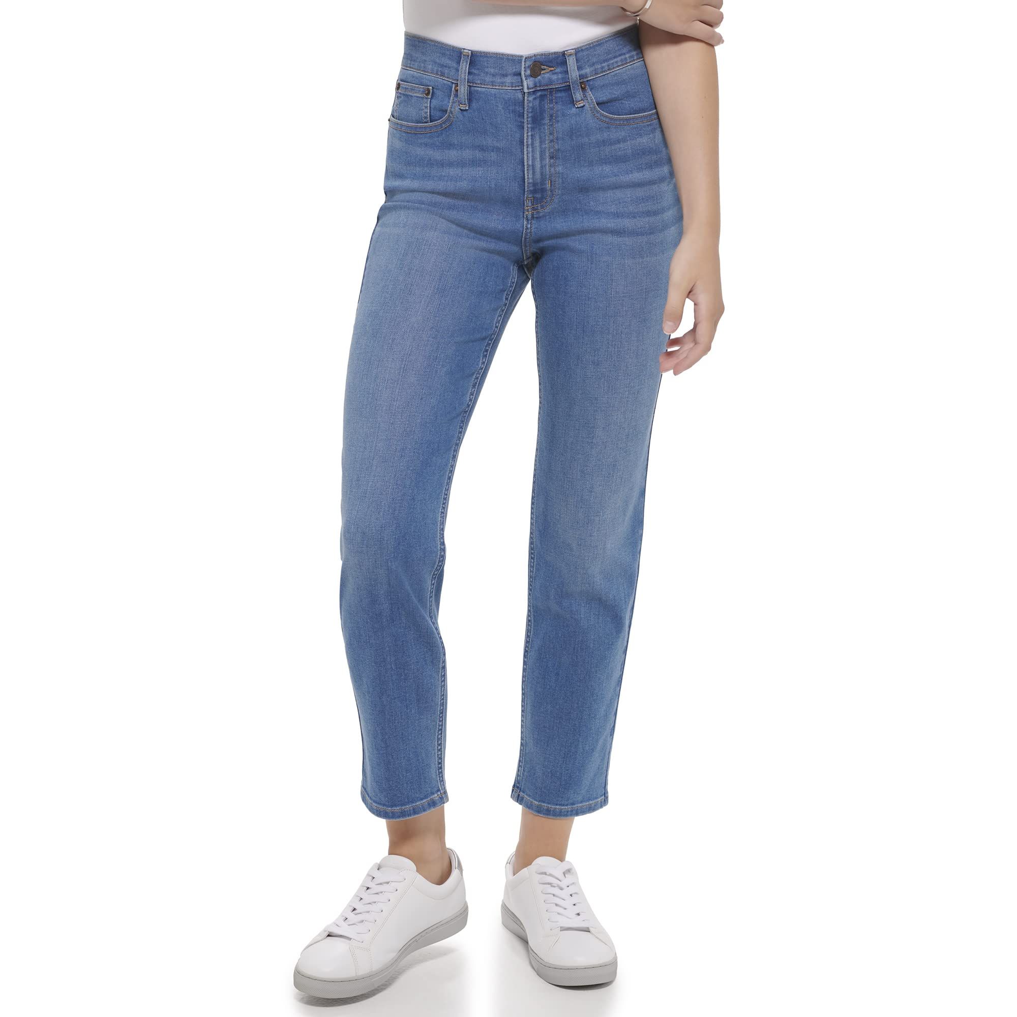 High waisted hotsell jeans and sneakers