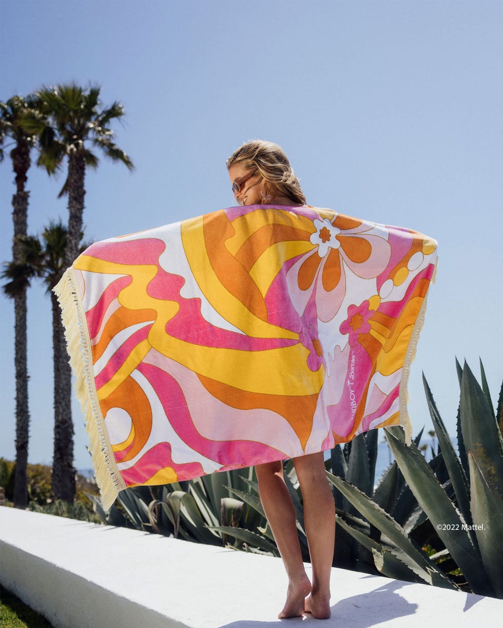 x Barbie Dream Oversized Beach Towel