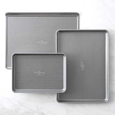 Nonstick 3-Piece Cookie Baking Set Nonstick 3-Piece Cookie Baking Set