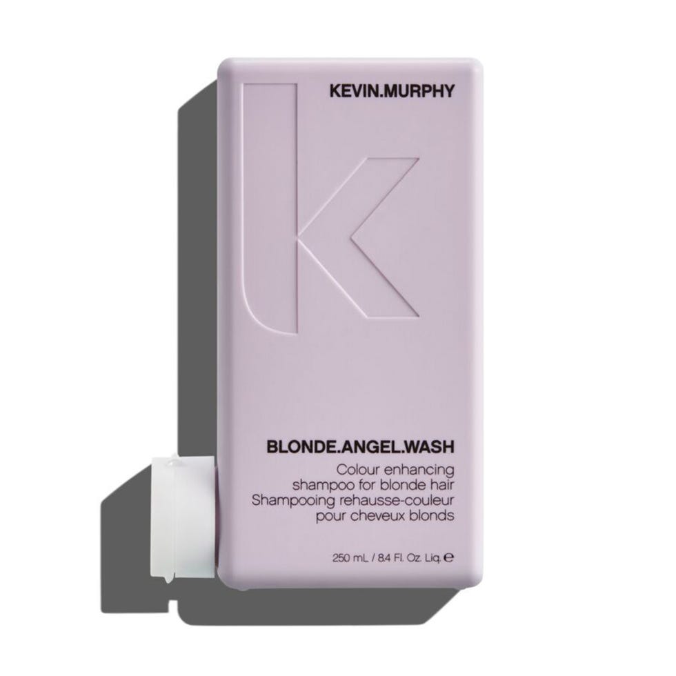 Blonde.Angel.Wash