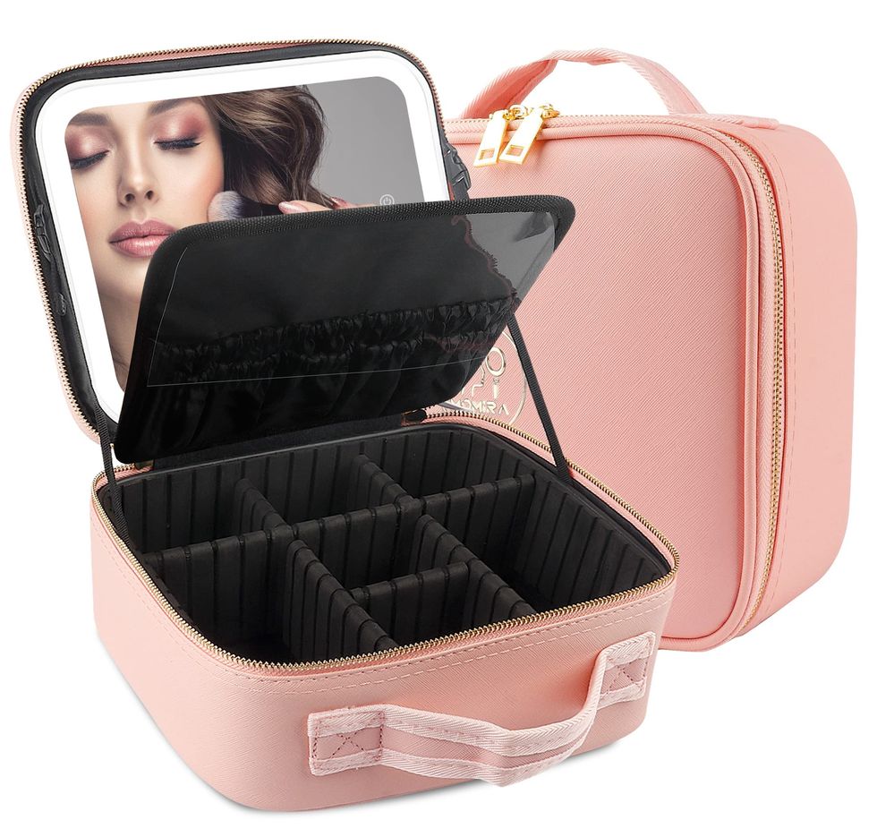Travel makeup case with large light mirror