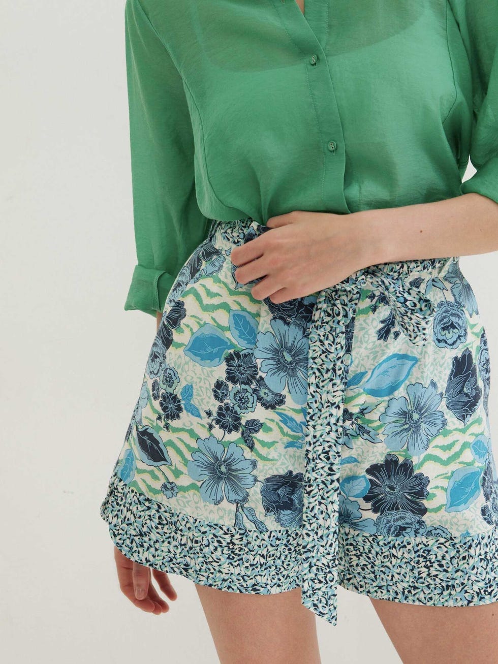 Abstract Floral Print Contrast Blue Shorts