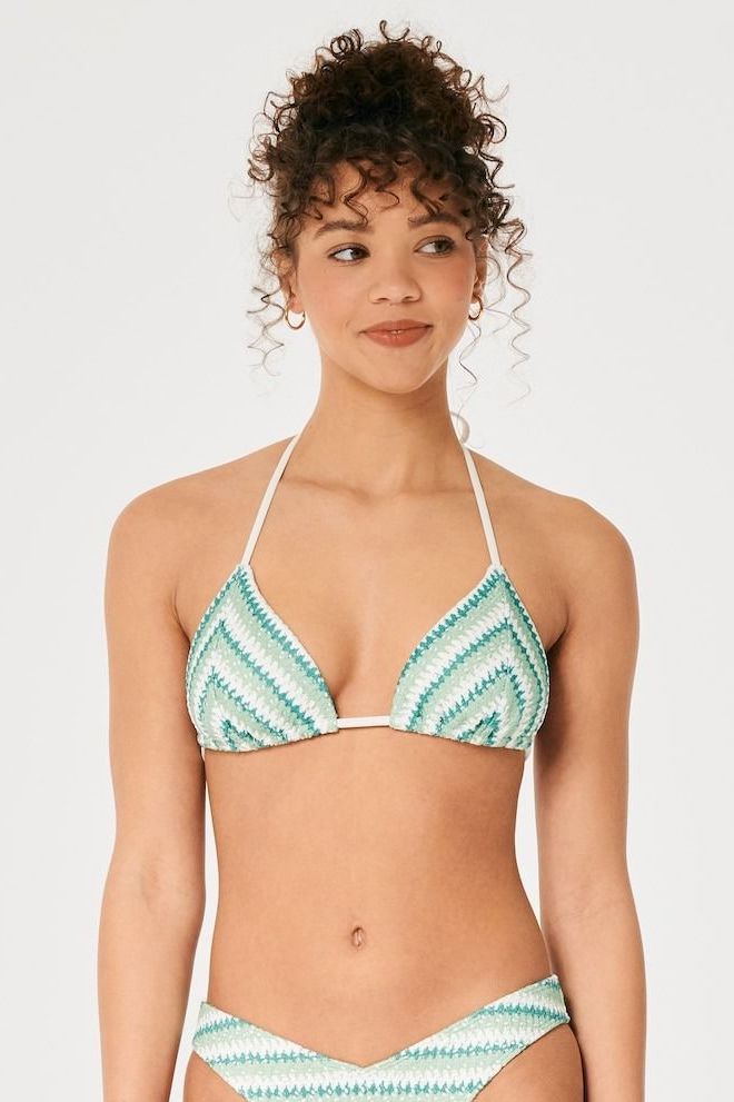 Crochet triangle bikini top