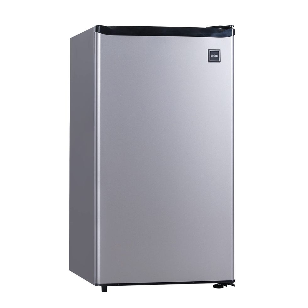 RFR322 Mini Refrigerator