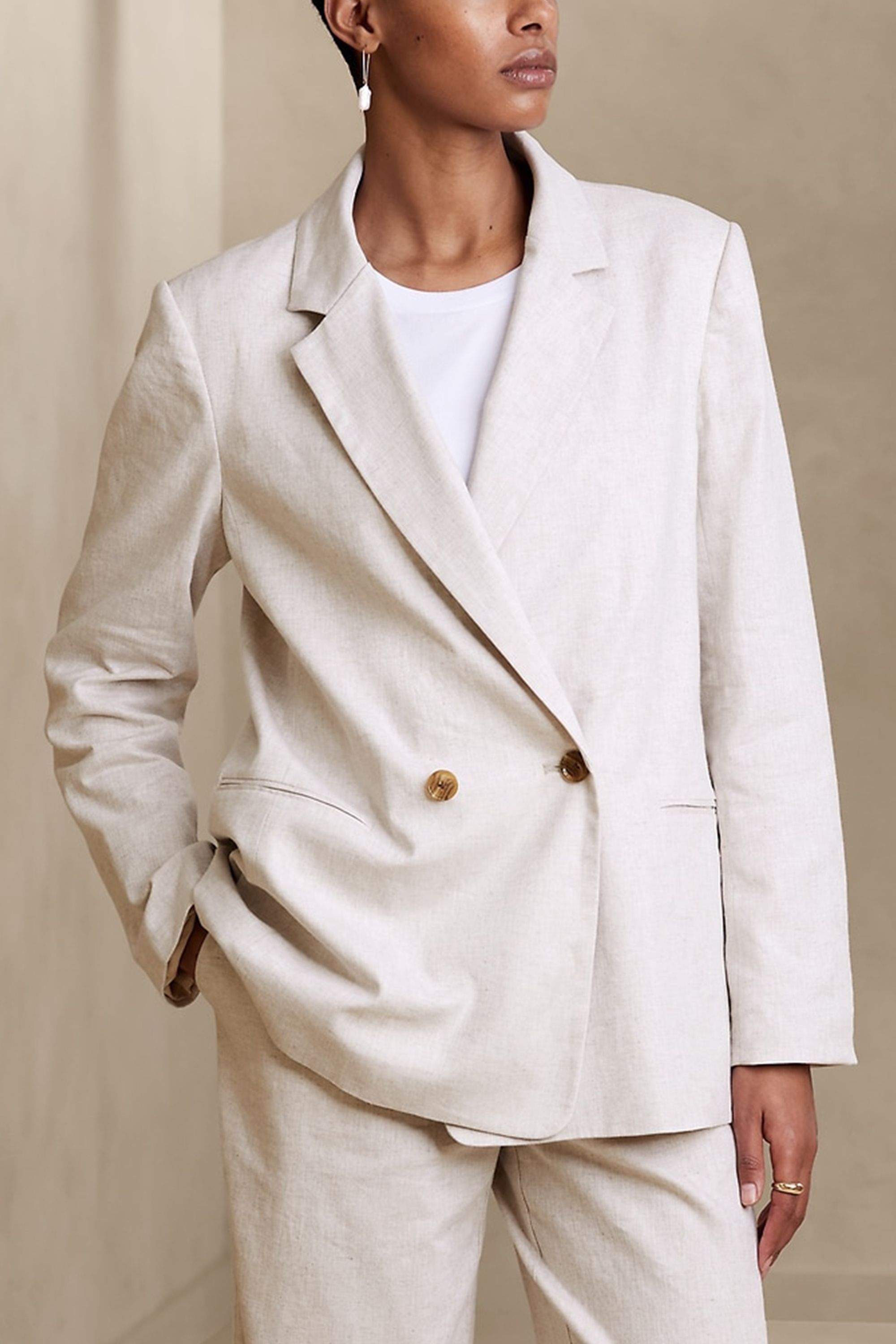 Lightweight on sale womens blazer