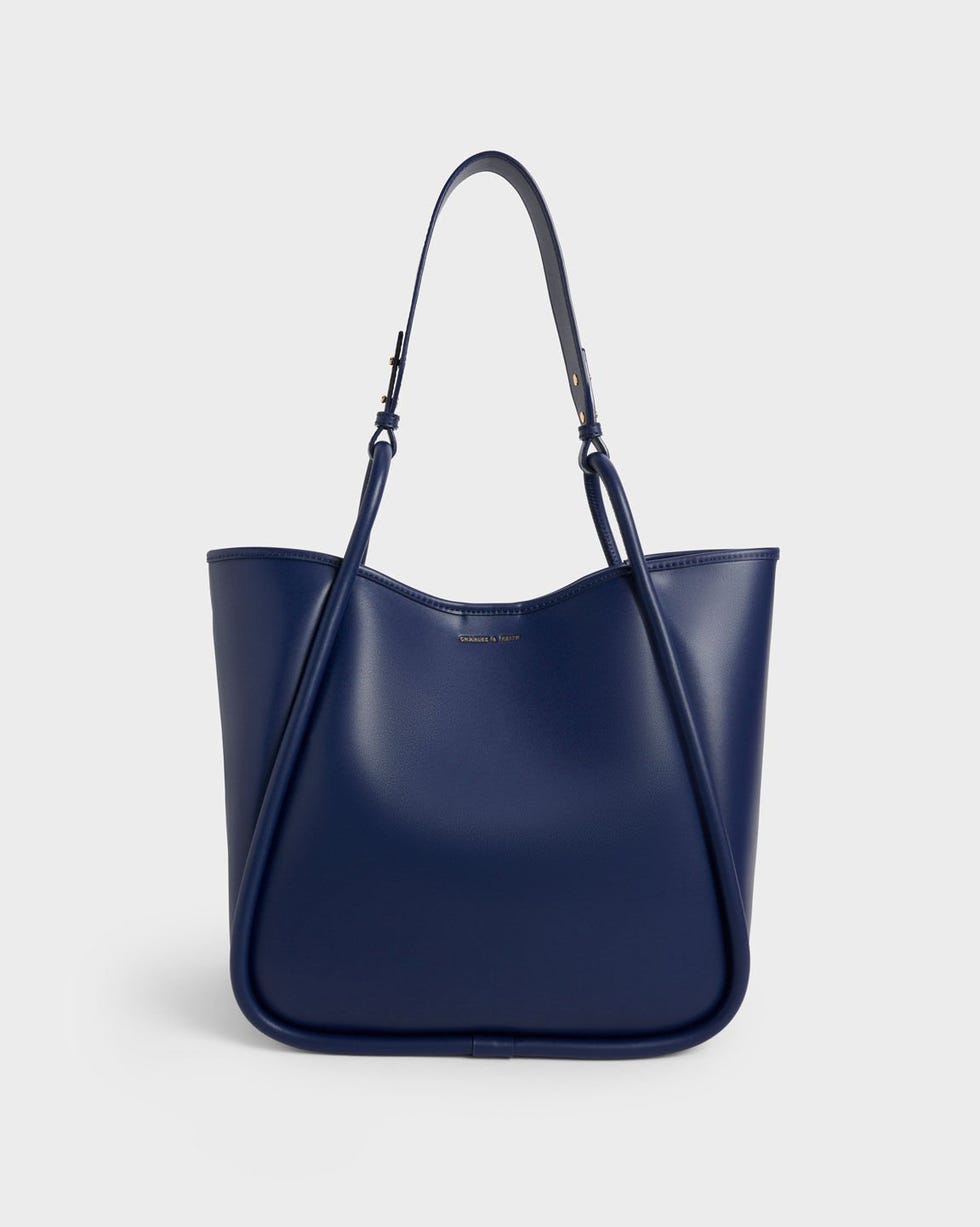 24 Best Oversized Tote Bags to Carry in 2024, Tested & Reviewed