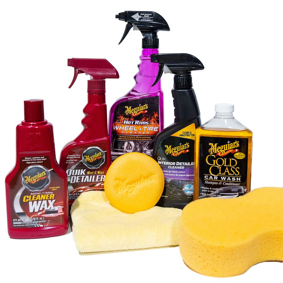  Meguiar's Complete Car Care Kit - The Ultimate Car Detailing Kit  for a Showroom Shine - Includes Products for Cleaning and Detailing for the  Interior and Exterior of your Car or