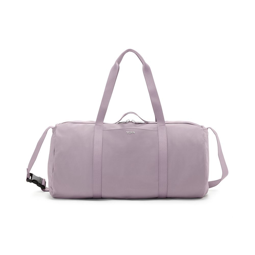 22 Cute Weekender and Travel Bags for Women 2024