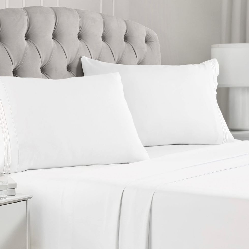The Bedsure 4-Piece Luxury Bed Sheet Set Is Up to 50% Off at
