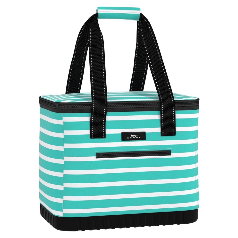15 Beach Bag Essentials You Need for Summer
