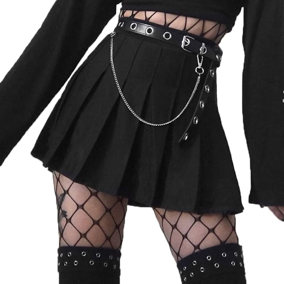 Billie Eilish Channels the Early 2000s in a Goth Pleated Mini Skirt ...