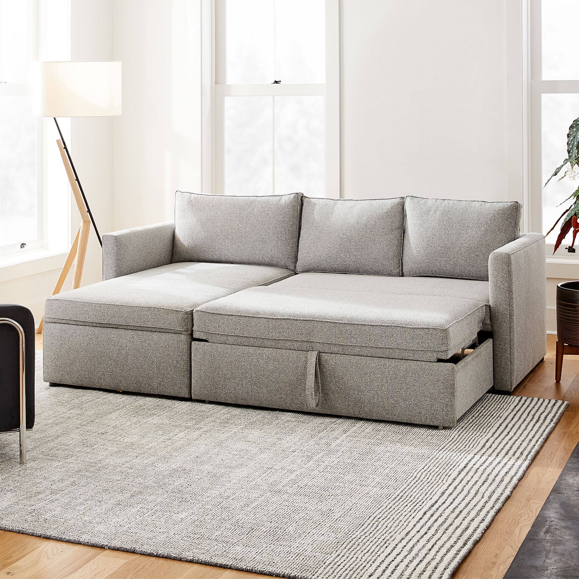 Small sectional with chaise and deals sleeper