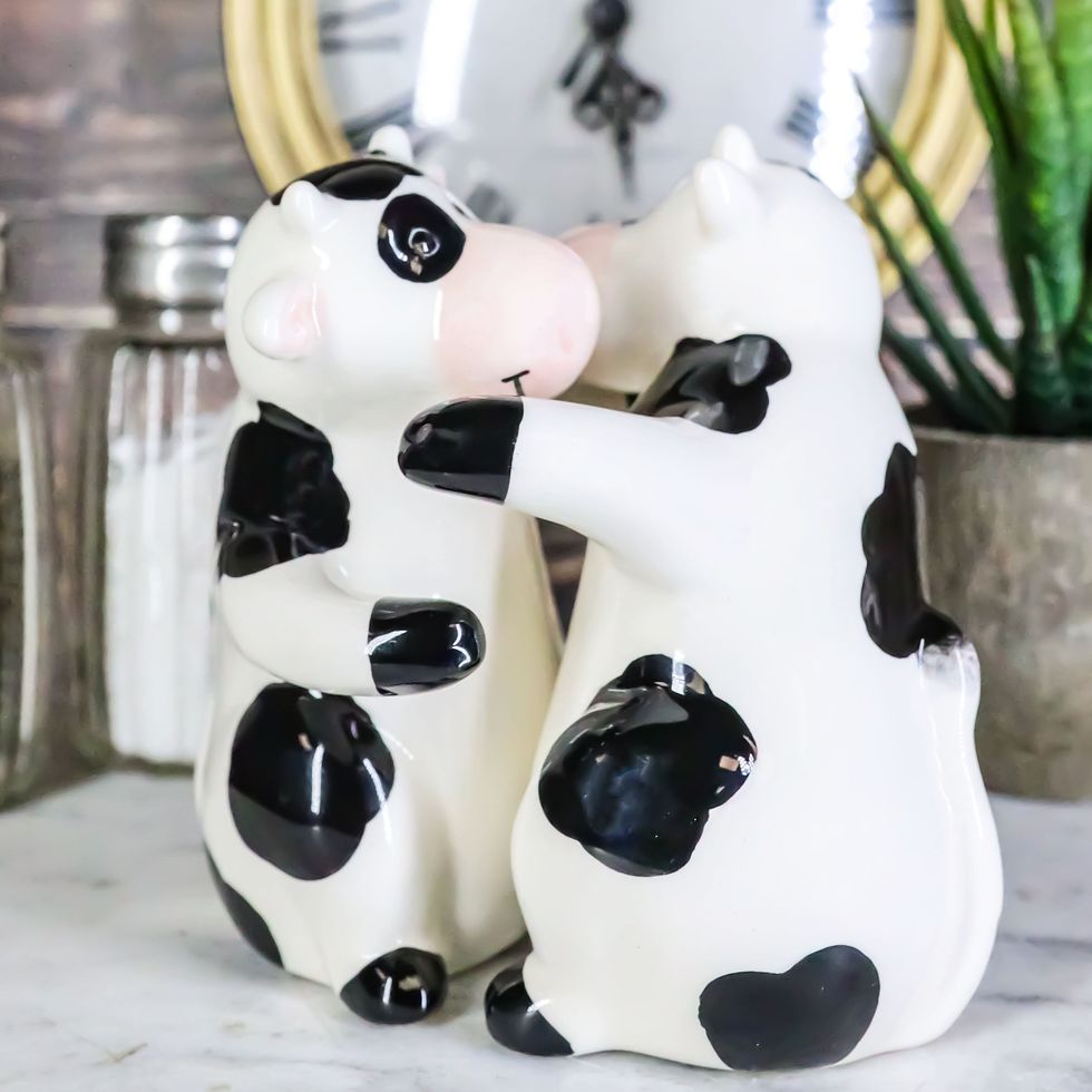 Holstein Cow Salt And Pepper Shakers Set