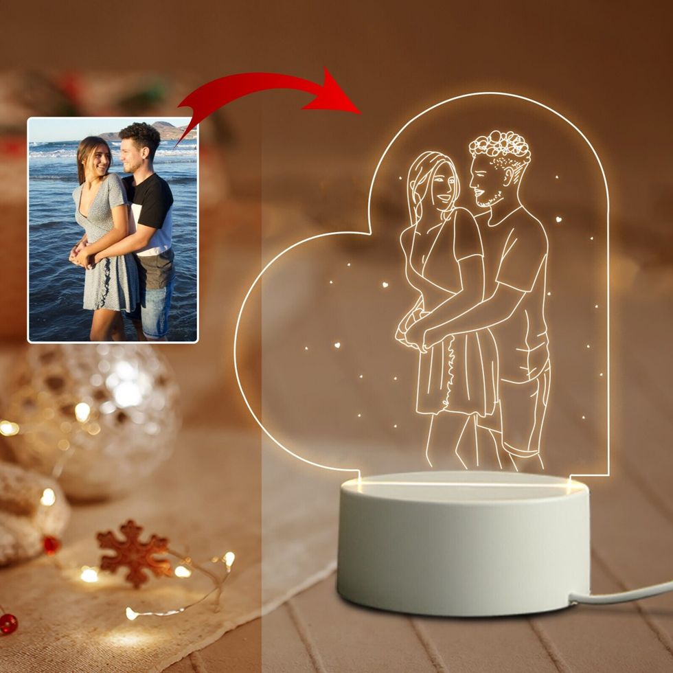 Top 10 Gift Ideas For A Newly Married Couple