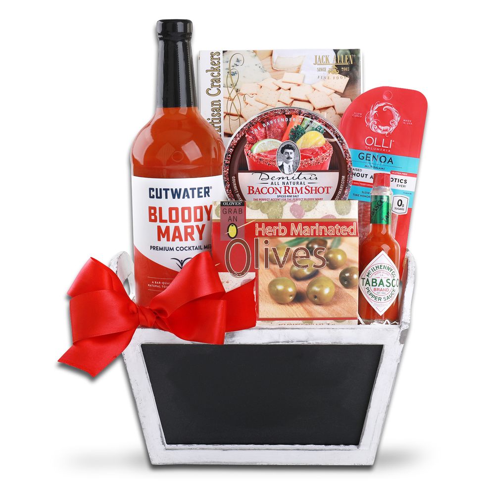 Snack Gift Baskets BBQ Lovers Gift Pail Gift Basket for Him Gift Basket for  Her Grill Lovers Gift Basket Father's Day Gifts 