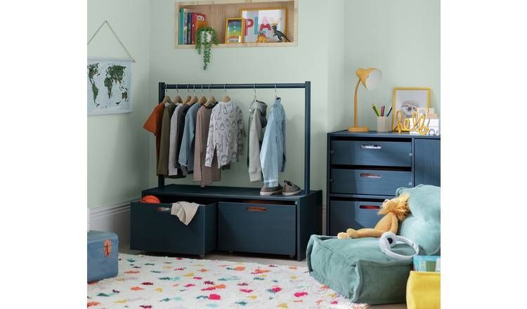 Small childrens clothes discount rail