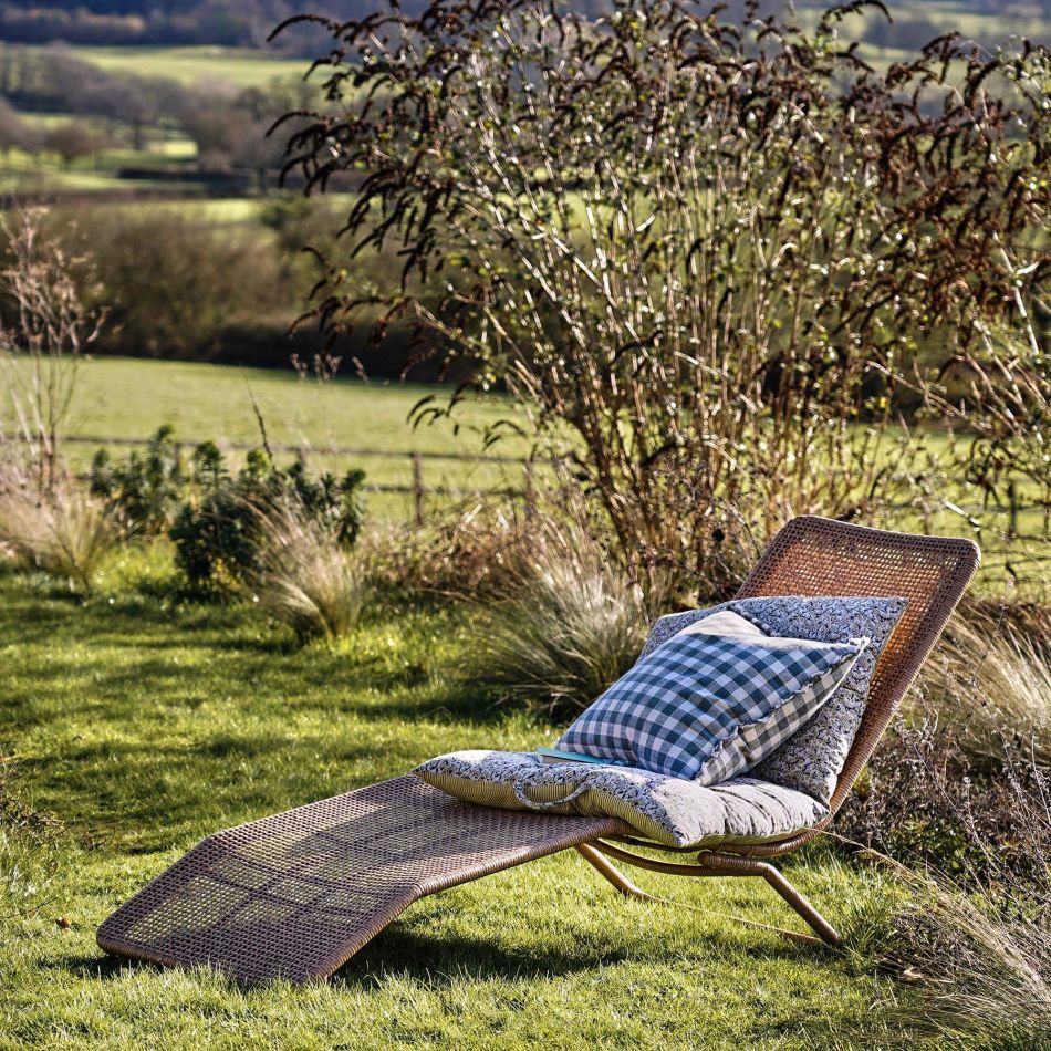 Garden best sale padded loungers