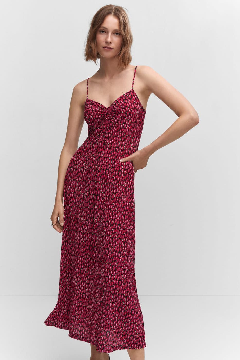 Gaun bunga detail ruched Gaun bunga detail ruched