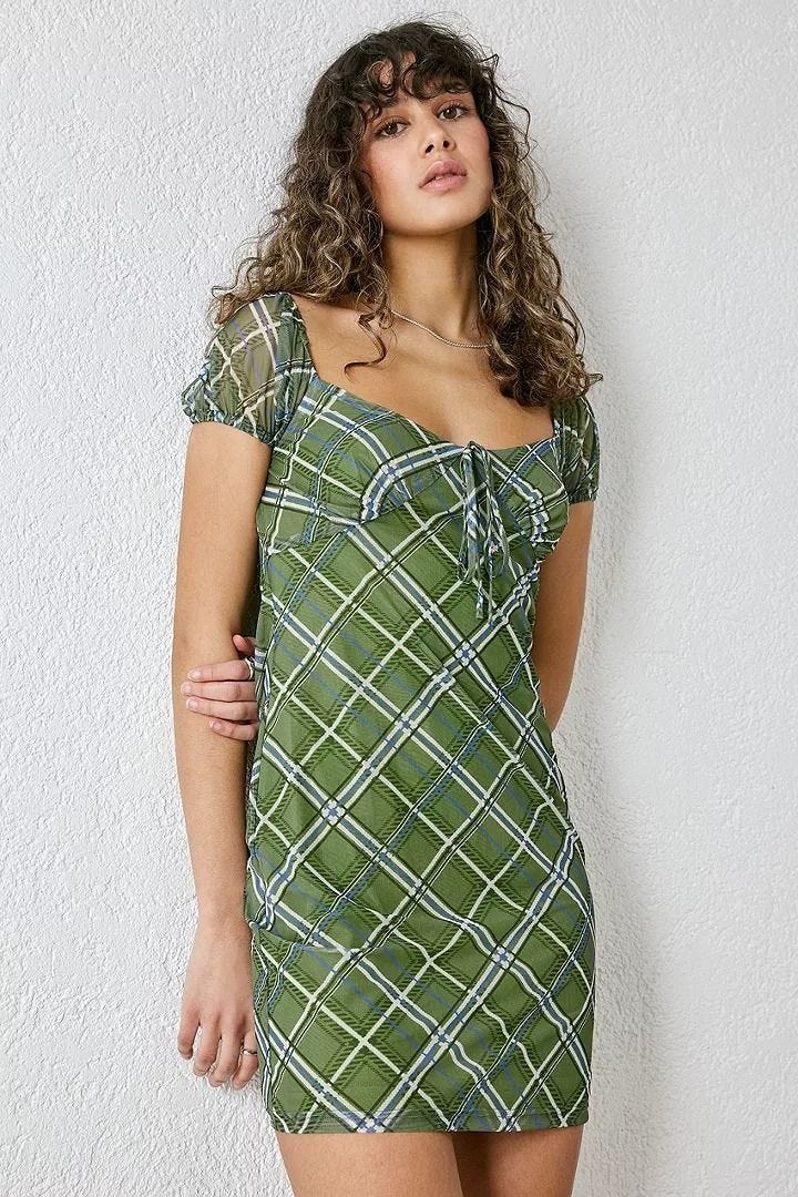 Mini Dress Cek Jala Eksklusif UO Mini Dress Cek Jala Eksklusif UO