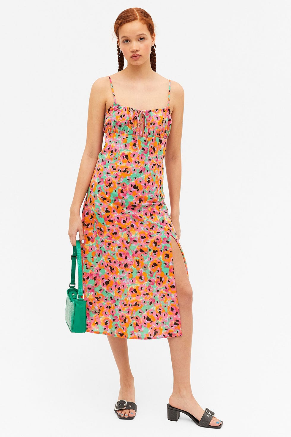 Dress midi tali spaghetti motif bunga pink Dress midi tali spaghetti motif bunga pink