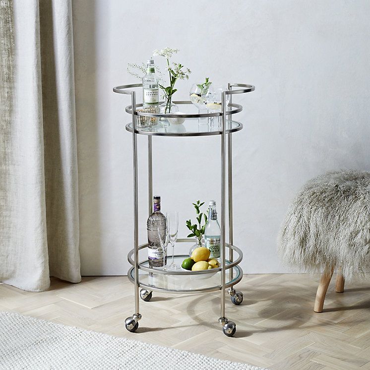 Round bar outlet trolley