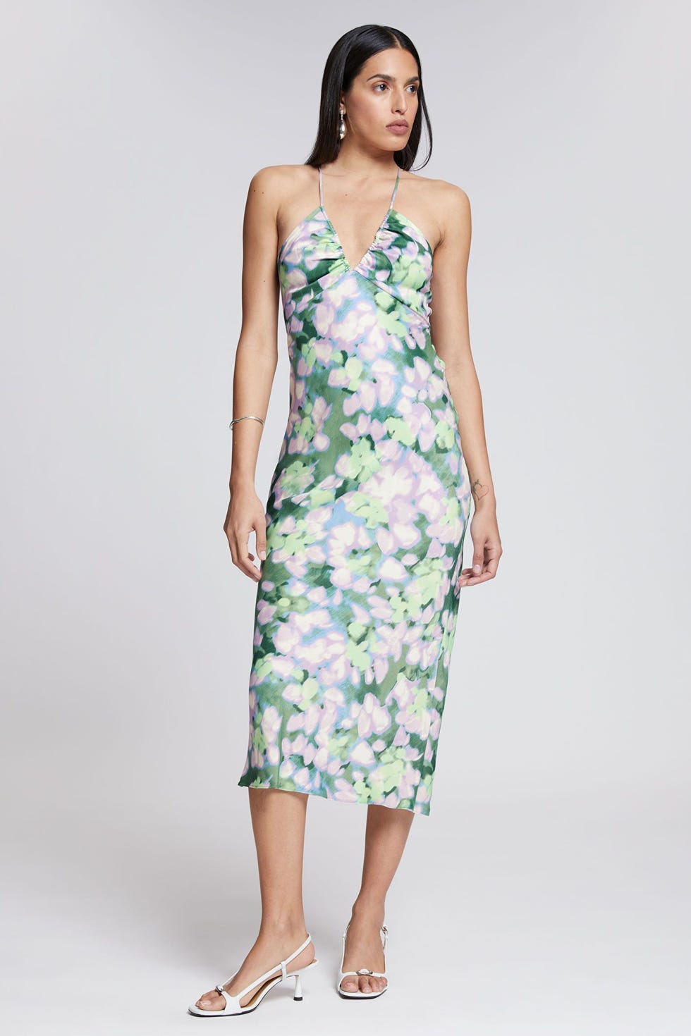 Midi dress dengan detail potongan bertali Midi dress dengan detail potongan bertali