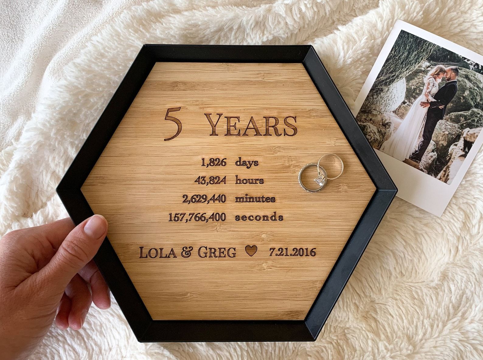 Amazon.com: STOFINITY 4 Year Anniversary Wood Gifts for Him Her - 4th  Anniversary Keepsake Gifts for Husband Wife, Happy 4th Wedding Gift  Anniversary for Couple, Four Years of Married Date Ideas for