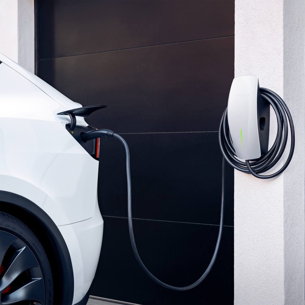 The 2 Best Electric Vehicle Chargers for Home of 2023