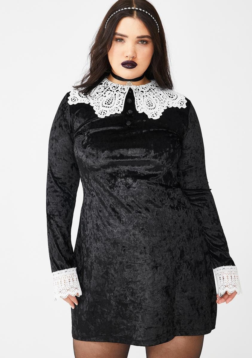 Wednesday Addams Costume — Addams Family Halloween Ideas 2023