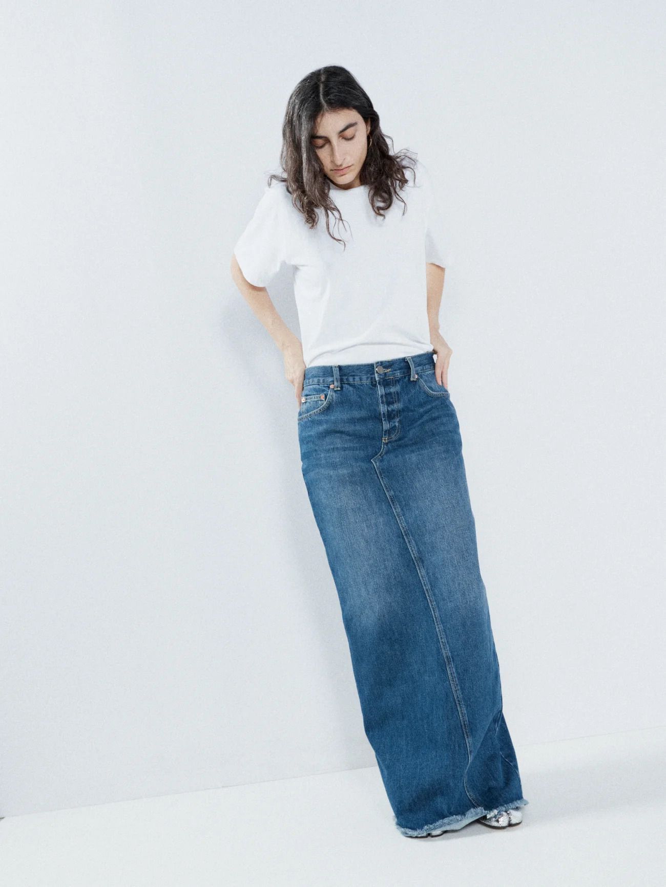 Long denim skirt outlet looks