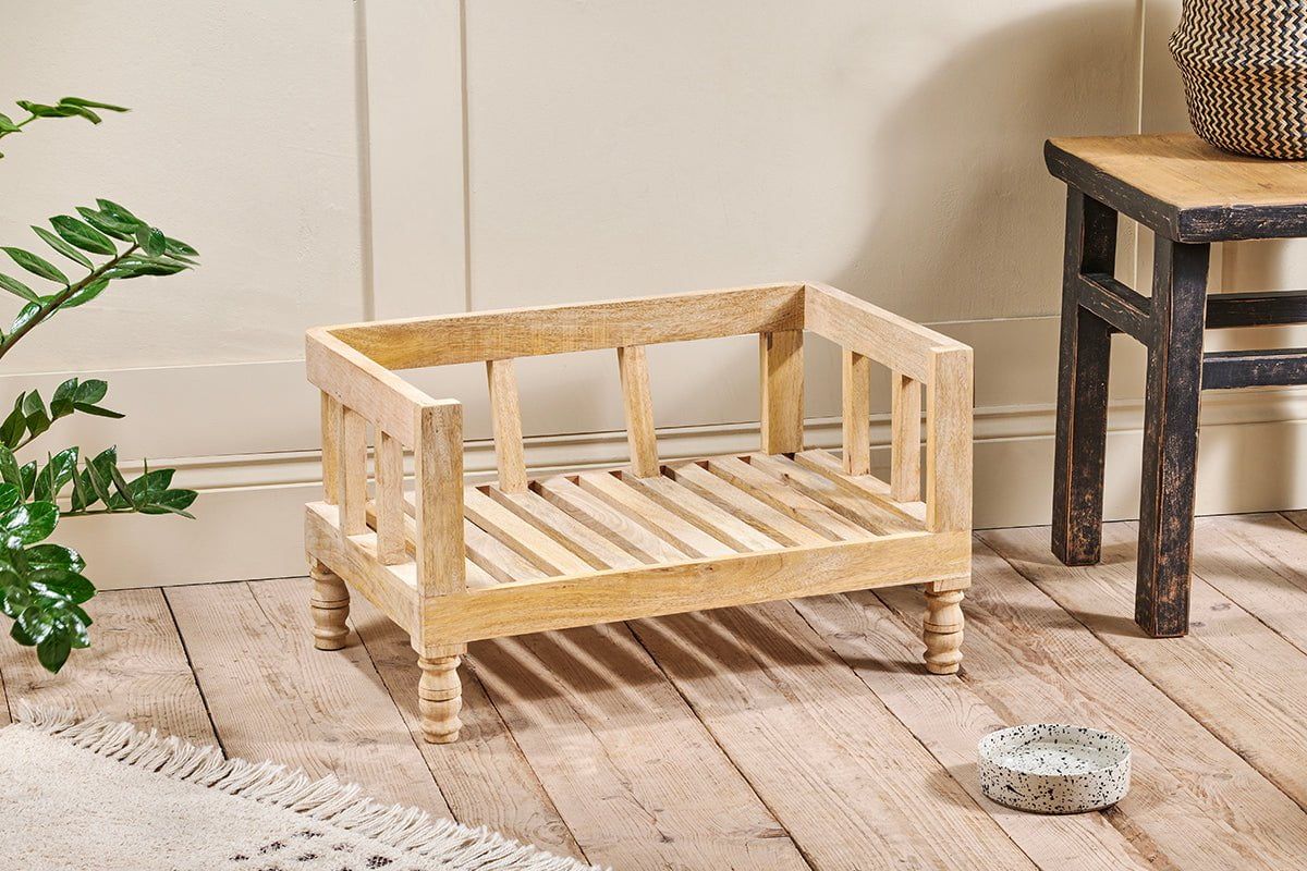 Elevated wooden dog sales bed