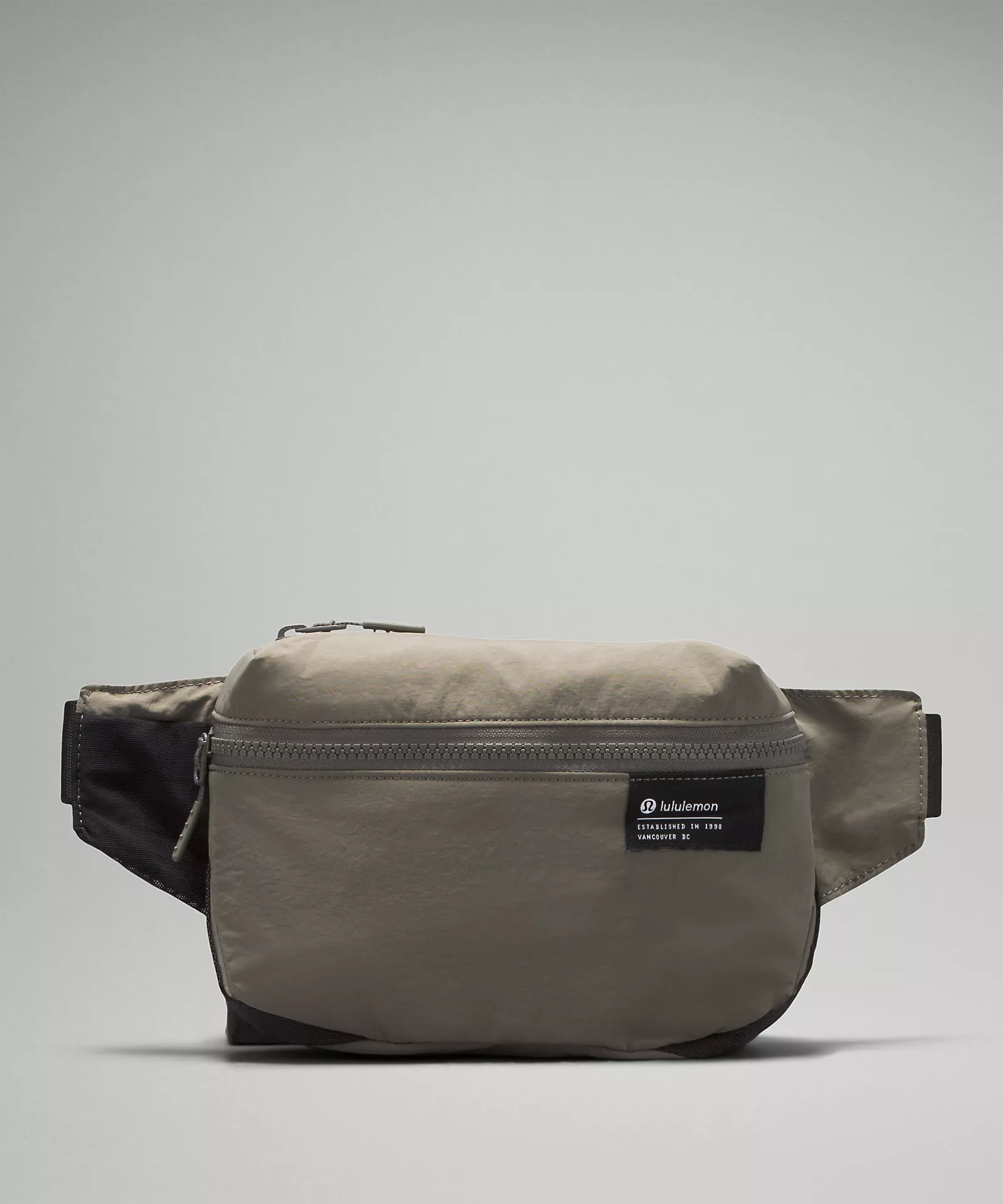 Lululemon's Everywhere Belt Bag Is In Stock In 11 Colors - Forbes