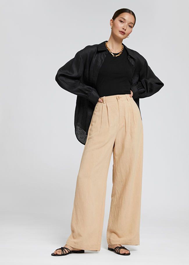 Regular Fit Linen trousers - Cream - Men | H&M IN