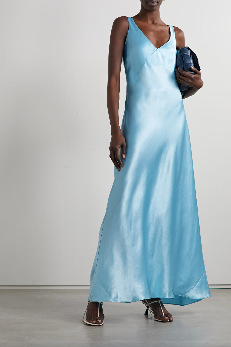 Gaun Maxi Satin Gaun Maxi Satin