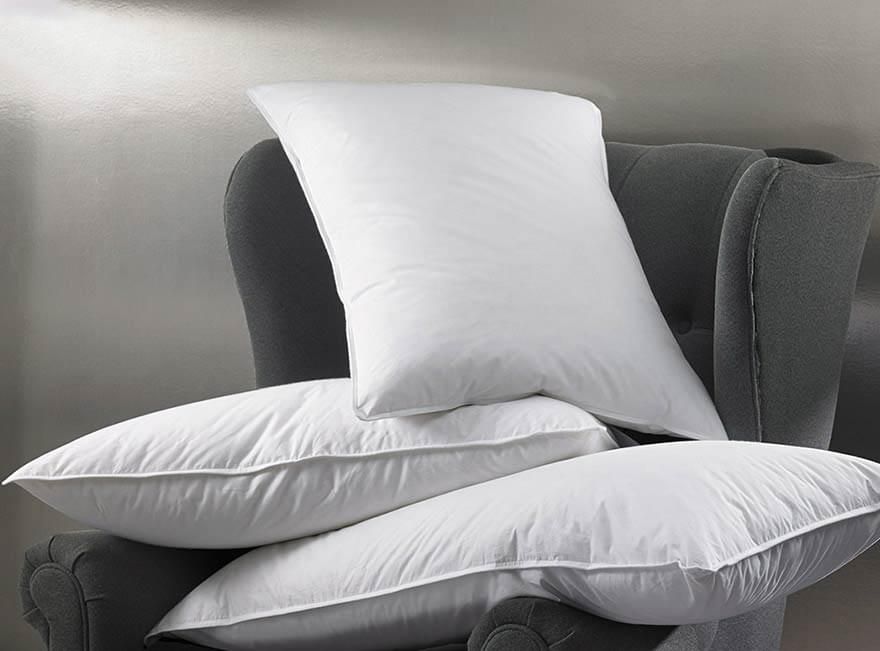 Best hotel hot sale down pillows