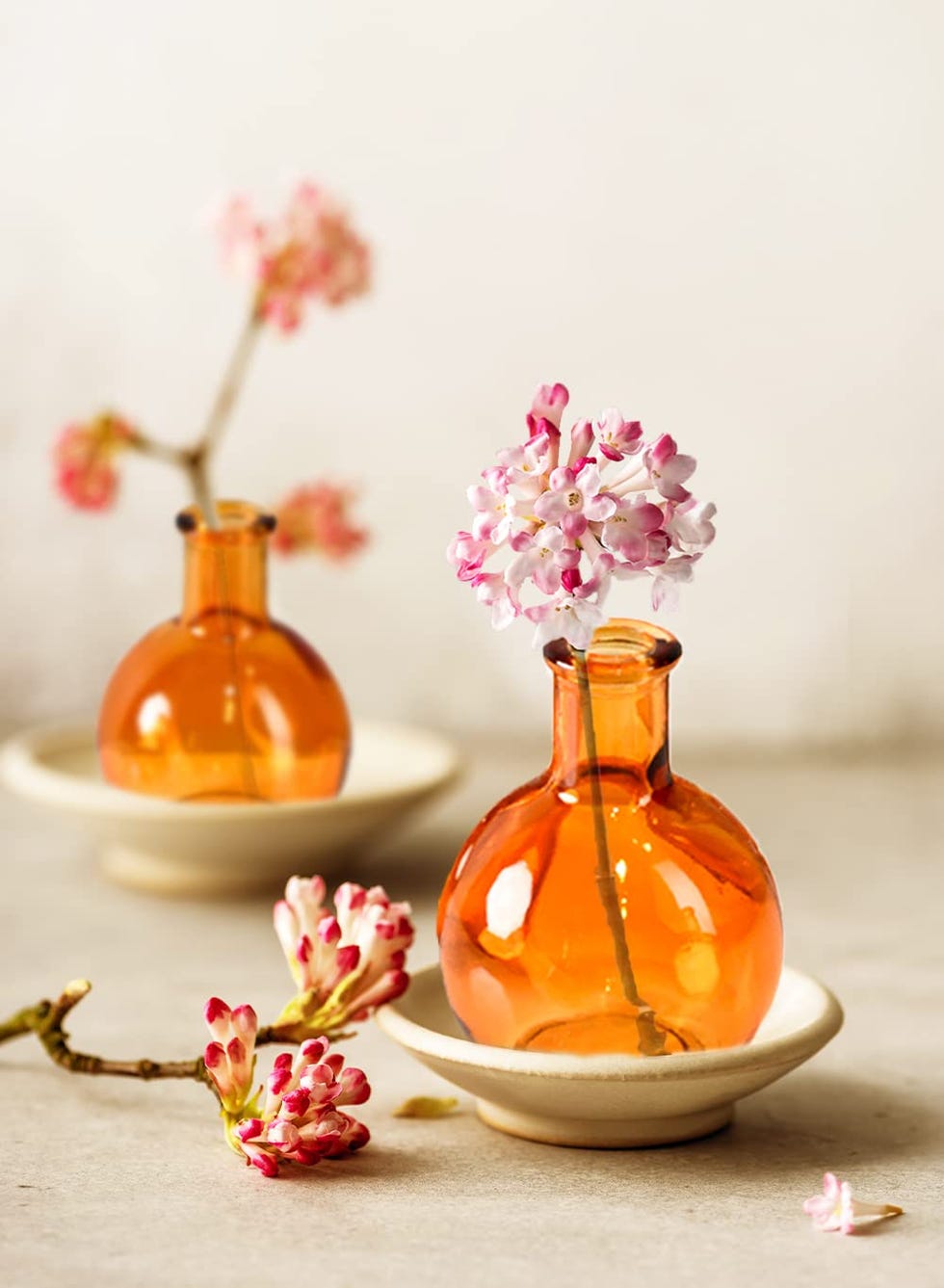 Amber Ball Bud Vase